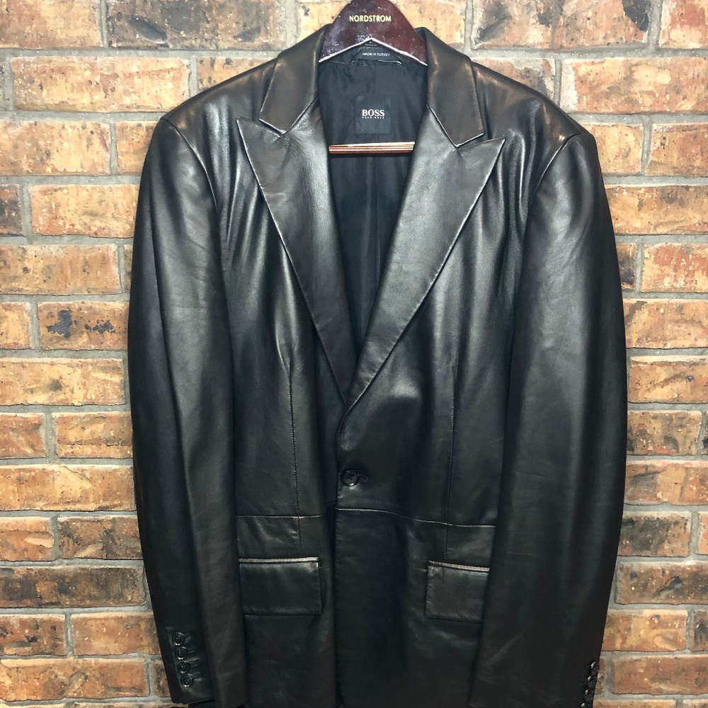 HUGO BOSS Size 40 R  Napa Lamb Leather